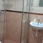 Borostyán Pensión Eger