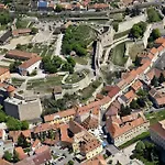 Borostyán 3* Eger