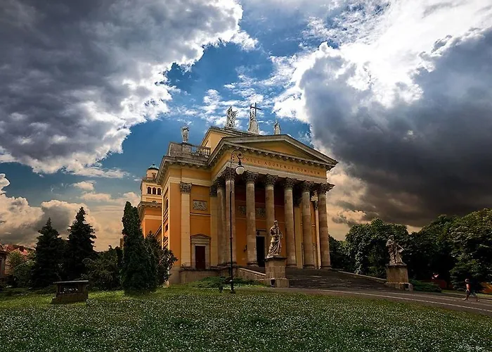 Borostyan Vendeghaz Eger