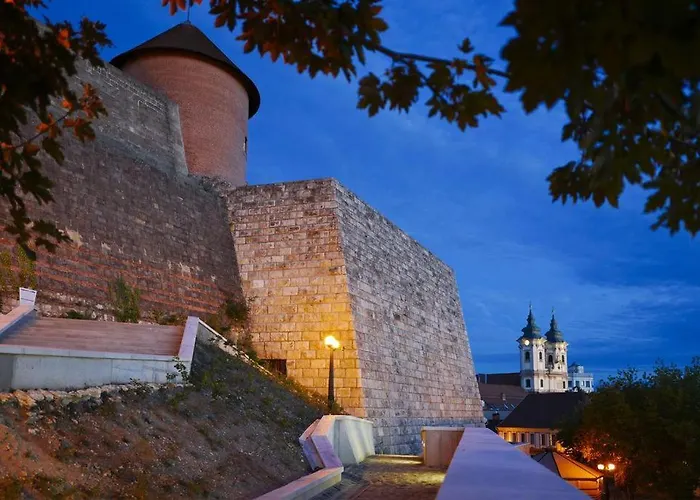 Borostyan Vendeghaz Eger